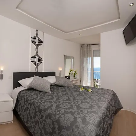 Mariva Luxury Apartmán *