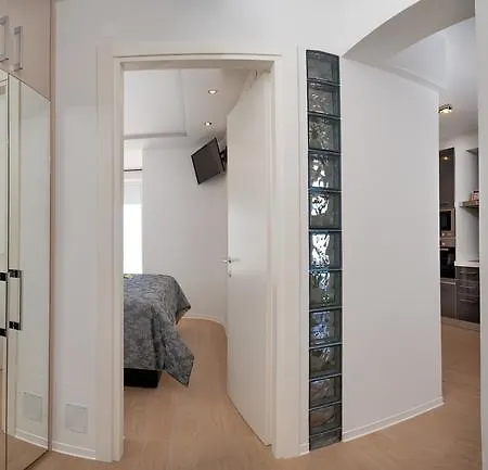 Mariva Luxury Apartment